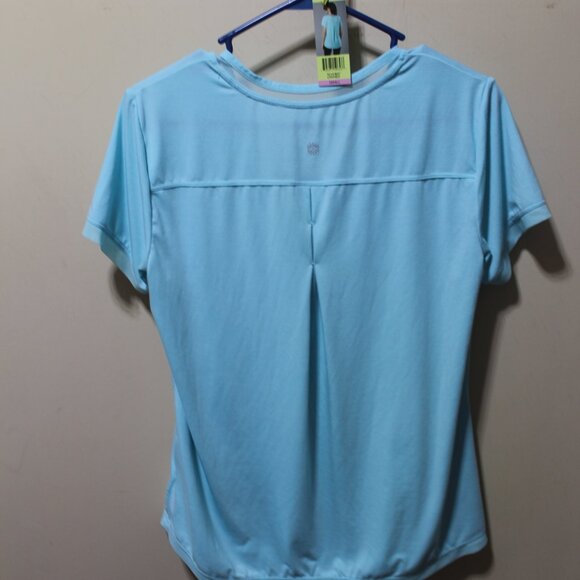 FALL SALE TANGERINE Cute TEE Comfy Active V-Neck Mint Small NWT's - Picture 5 of 10